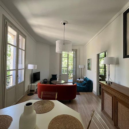 Nimes , Appartement Renove Dans Immeuble Classe. Zewnętrze zdjęcie