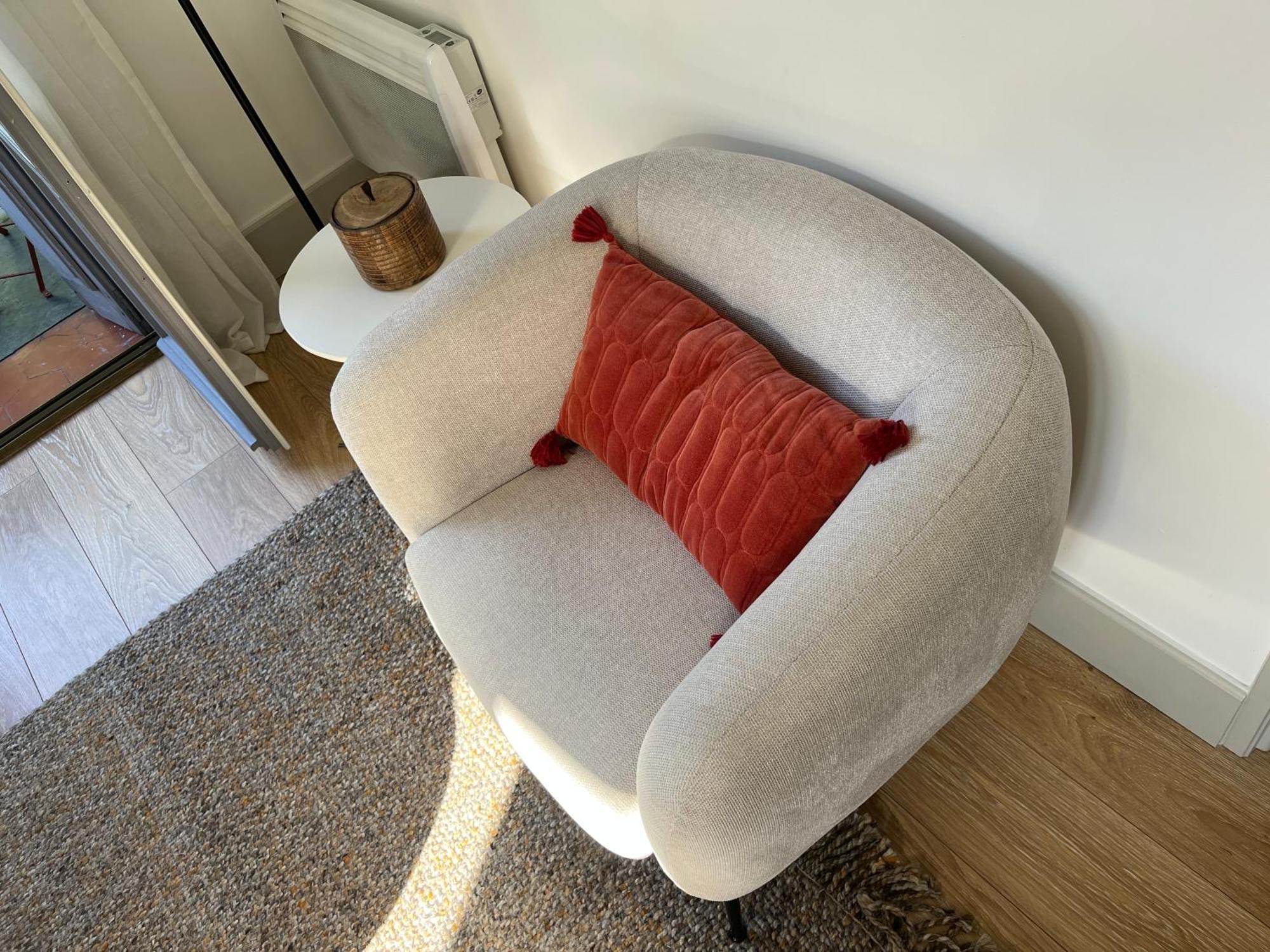 Nimes , Appartement Renove Dans Immeuble Classe. Zewnętrze zdjęcie