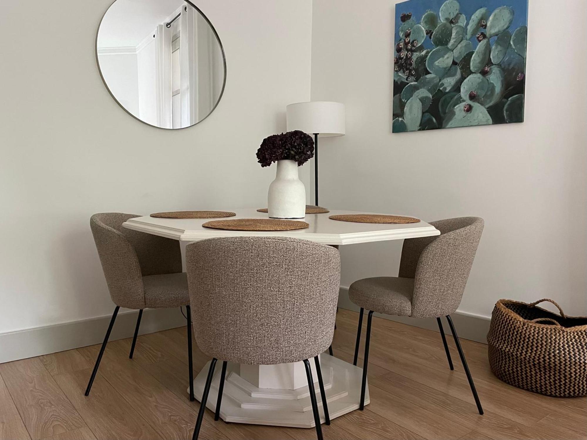 Nimes , Appartement Renove Dans Immeuble Classe. Zewnętrze zdjęcie